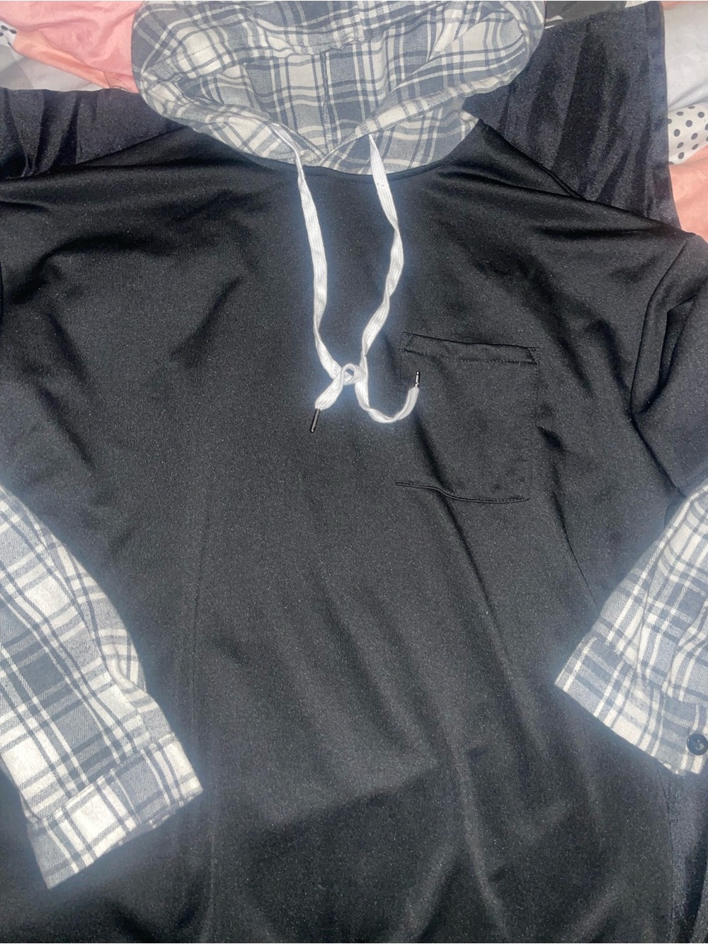 Men’s hoodie with plaid sleeves